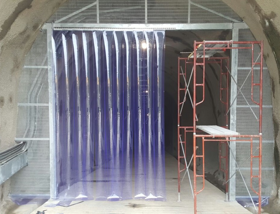 constructing pvc curtain